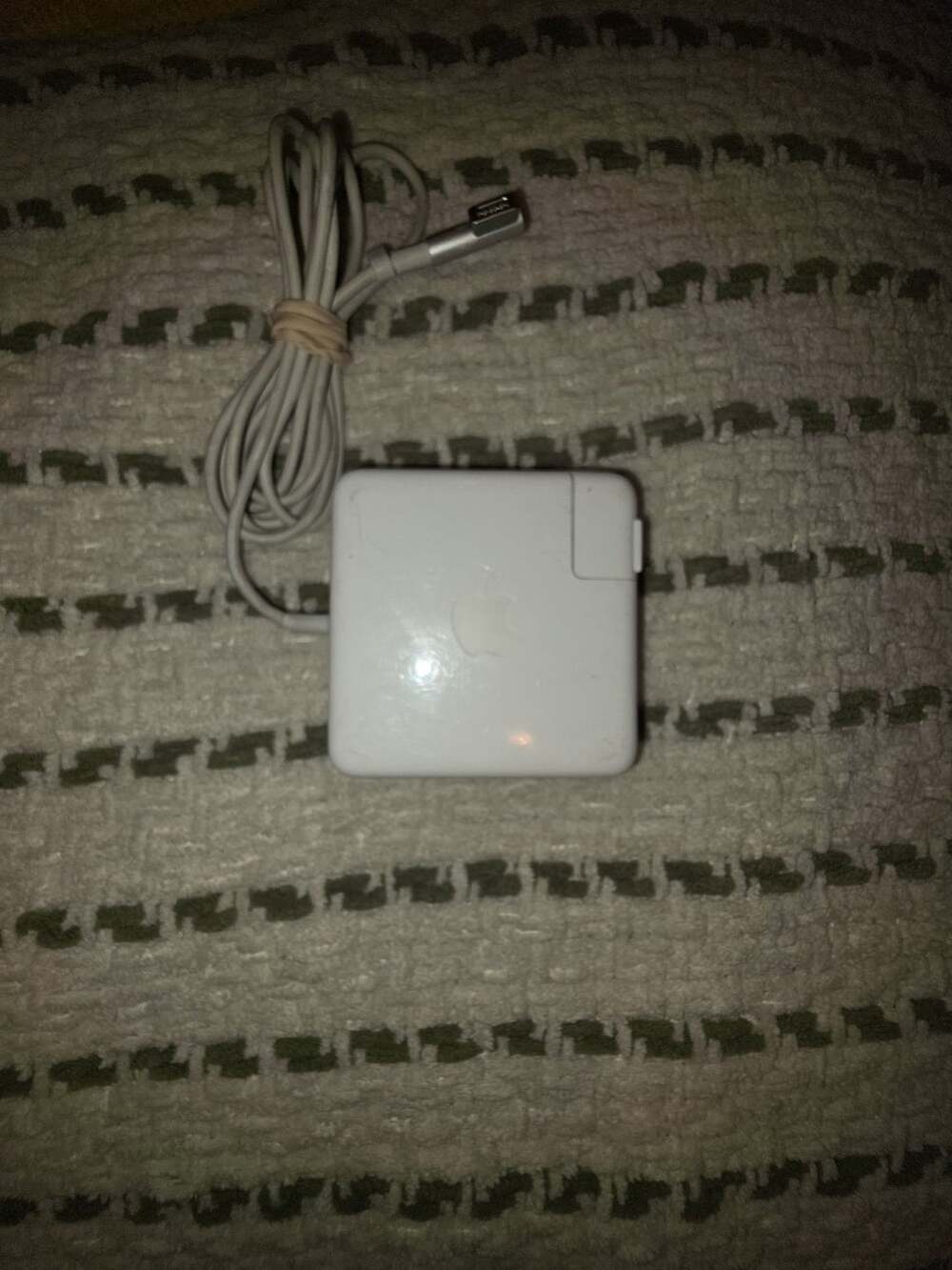 Apple 85W MagSafe Power Adapter L tip